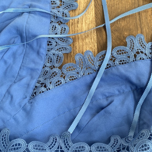 Self Portrait Lace Peplum Dress in Cornflower Blue Size 4 - Picture 6 of 8